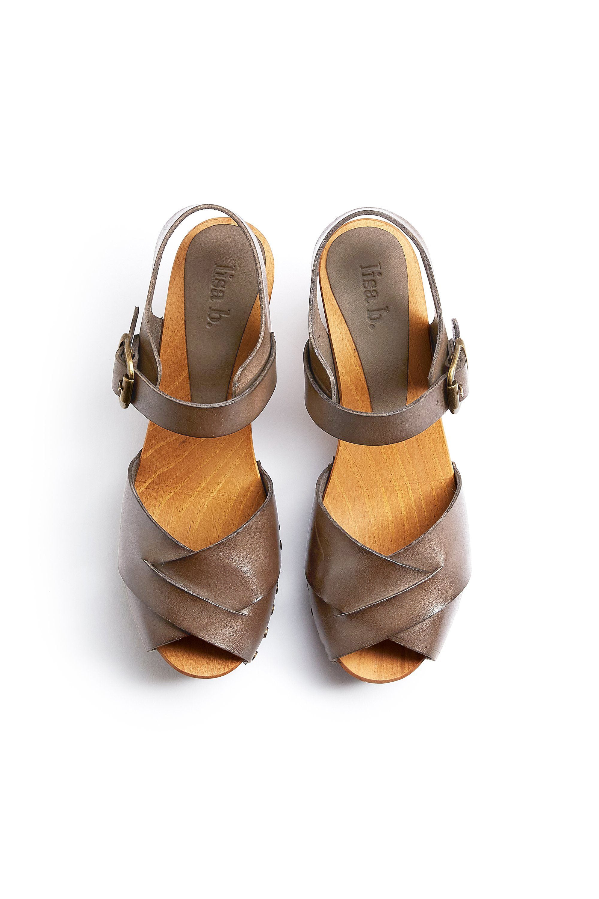 cross-over clogs in dark taupe