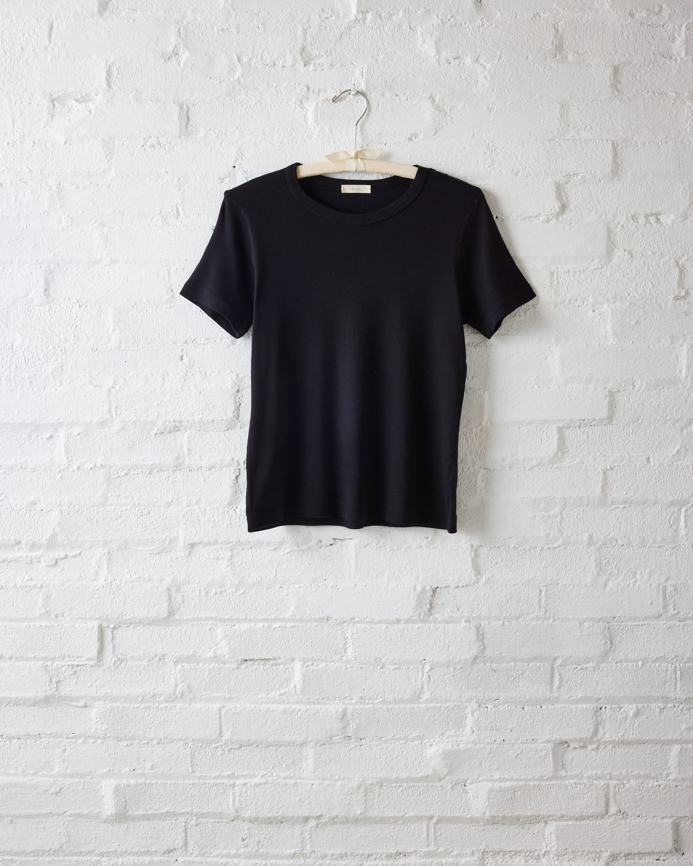 lisa b. Black SS Rib Baby Tee