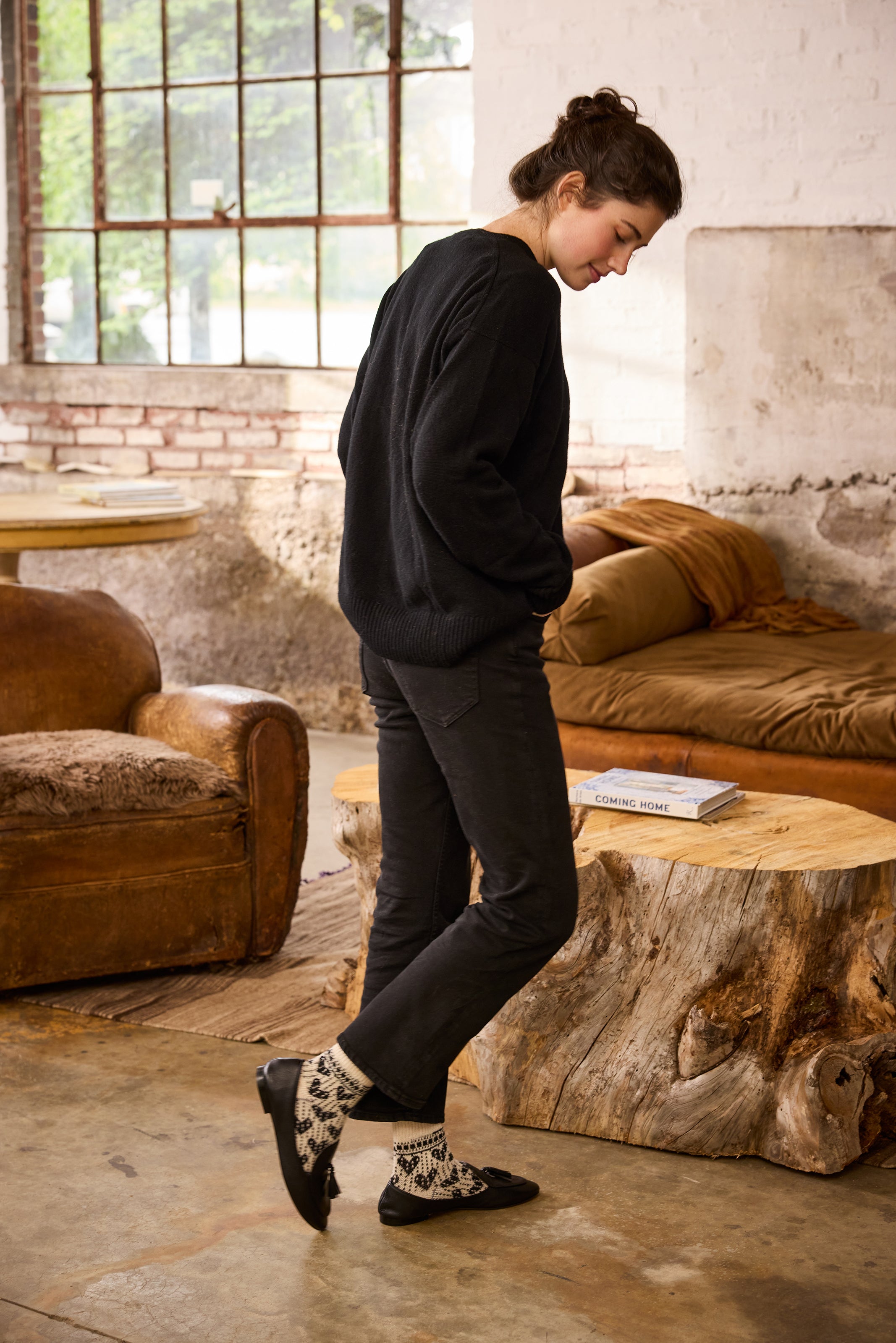 lisa b. wool cashmere women socks | hearts quarter-crew in créme