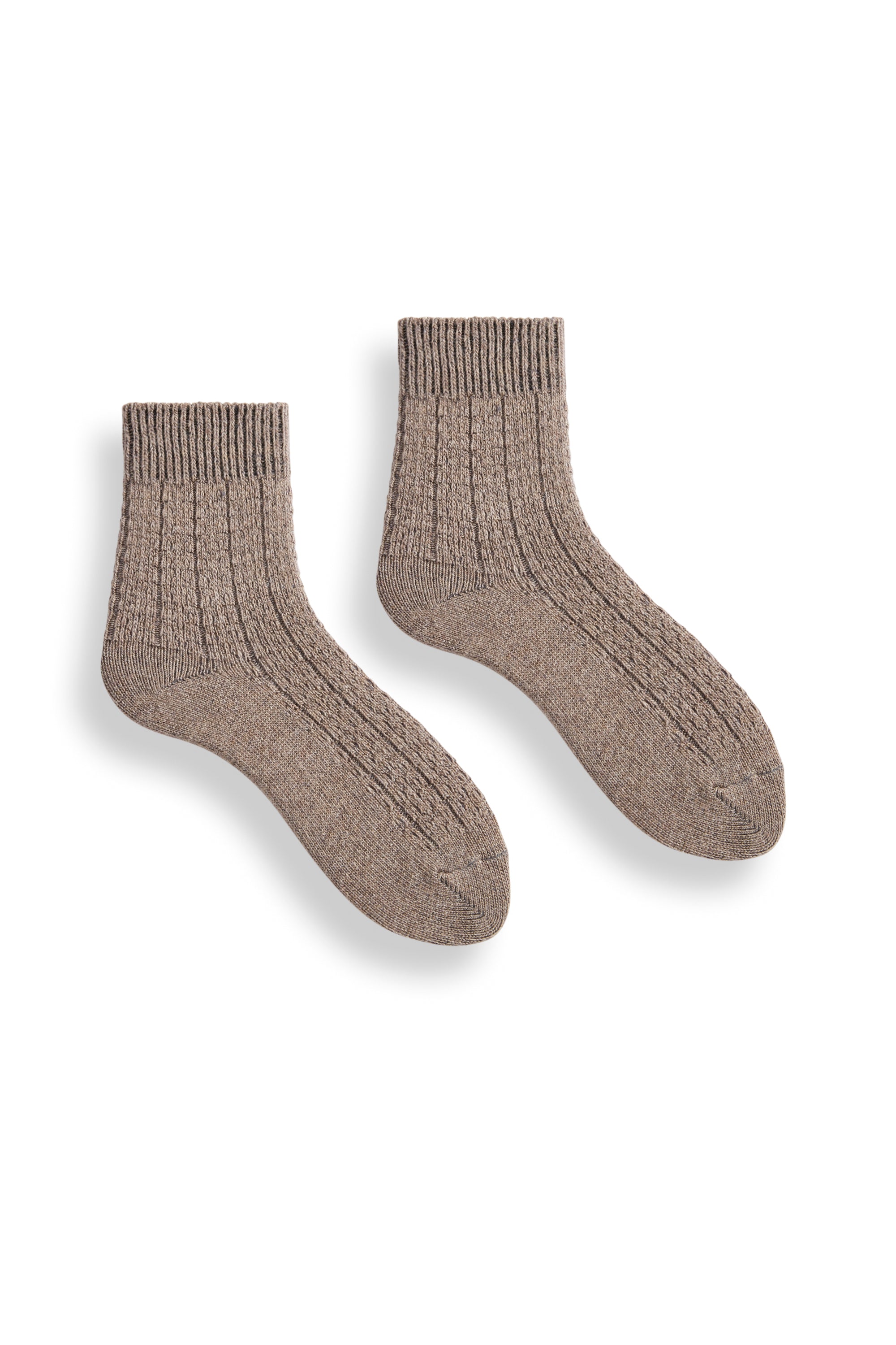 lisa b. wool cashmere women socks | rope stitch quarter-crew in mushroom