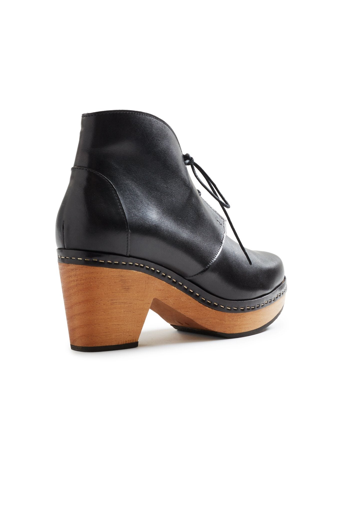 smooth toe leather bootie clogs in black Clogs lisa b. 