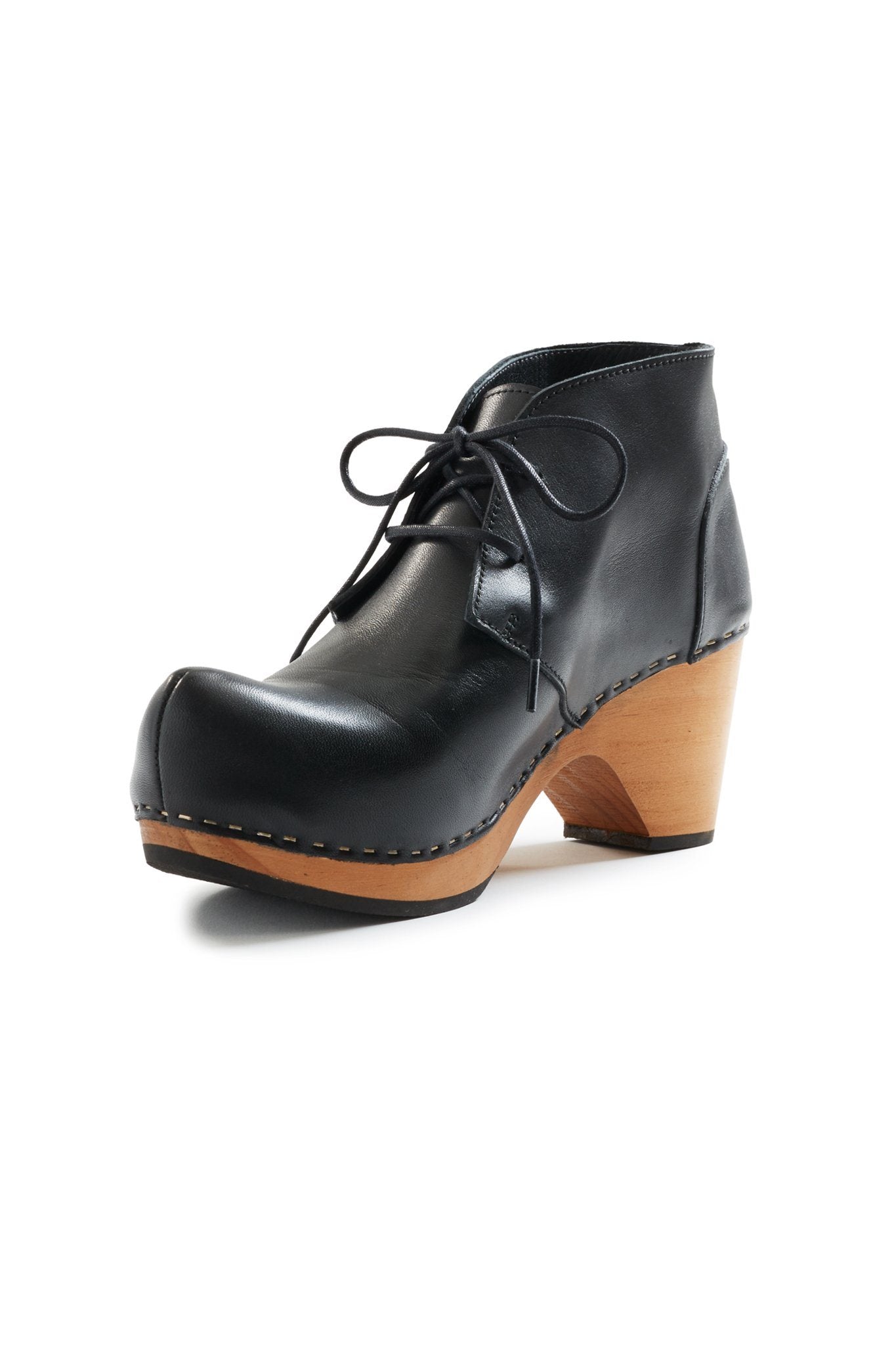 toe seam leather bootie clogs in black Clogs lisa b. 