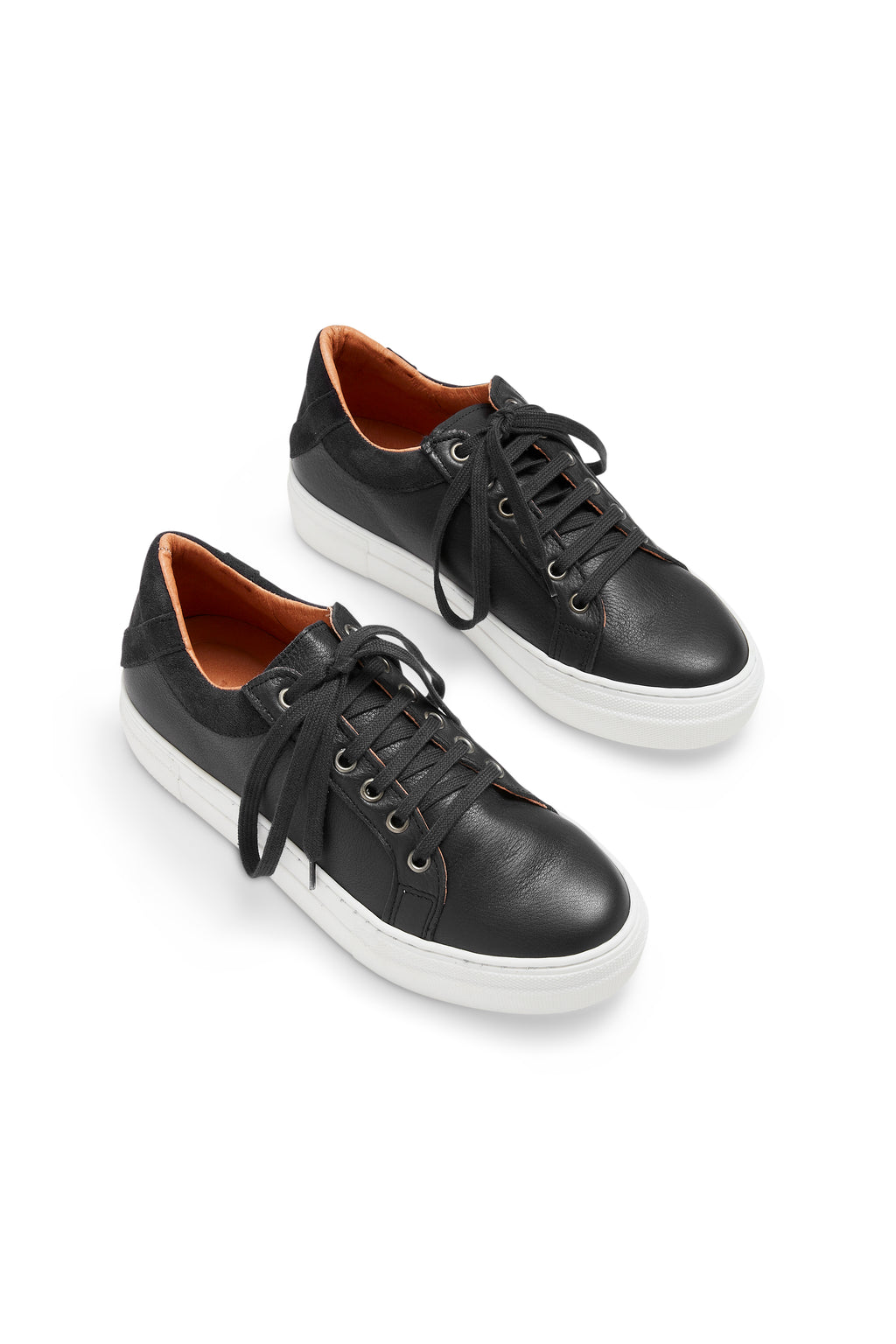 sneaker in black