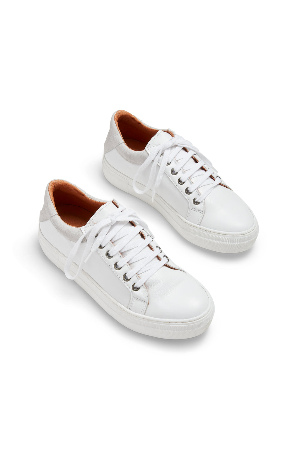 sneaker in white