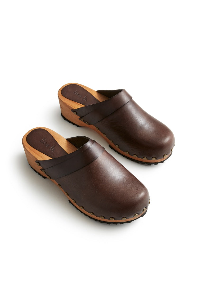 low heel classic clogs in dark brown Clogs lisa b. 